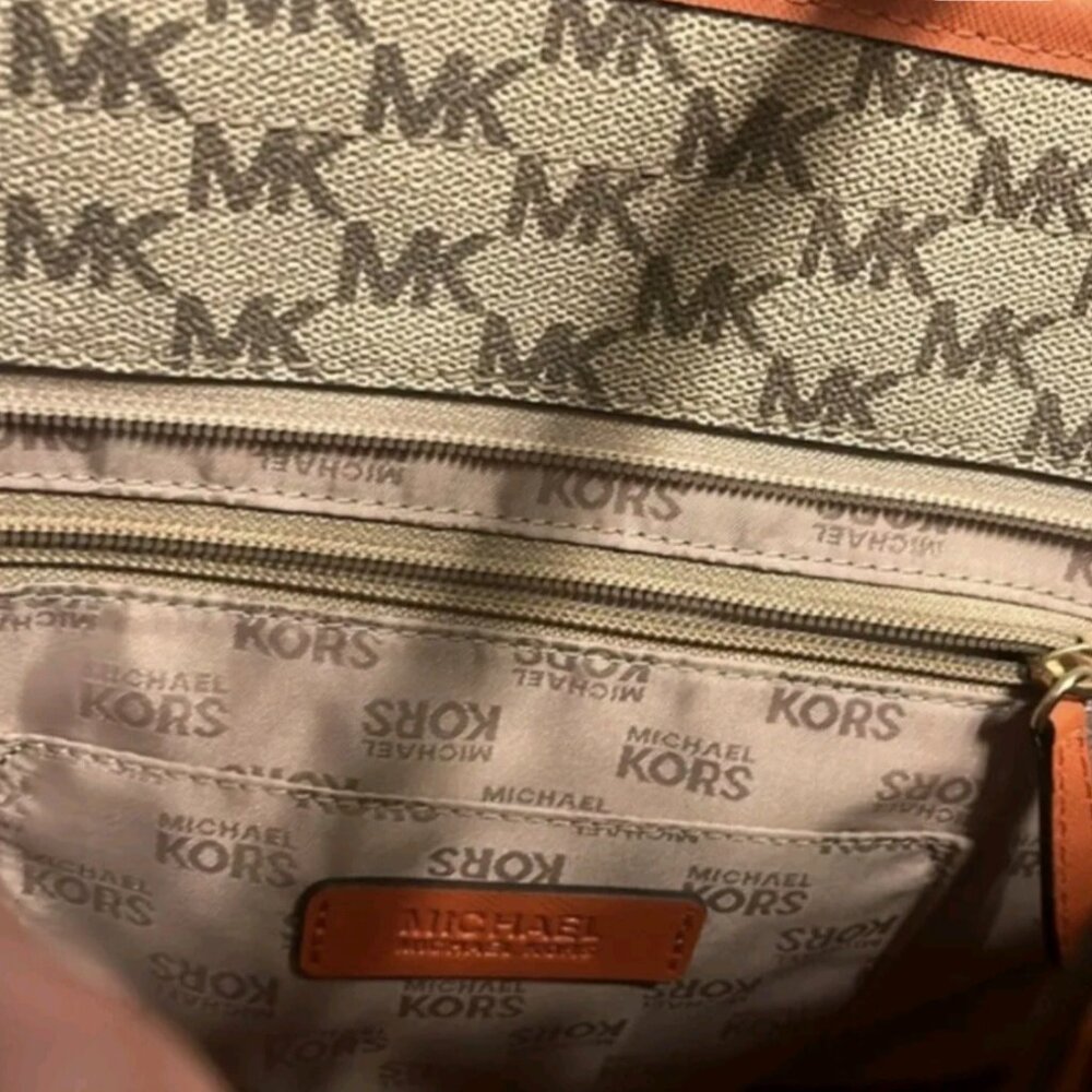 Michael Kors Emry Tote View 5